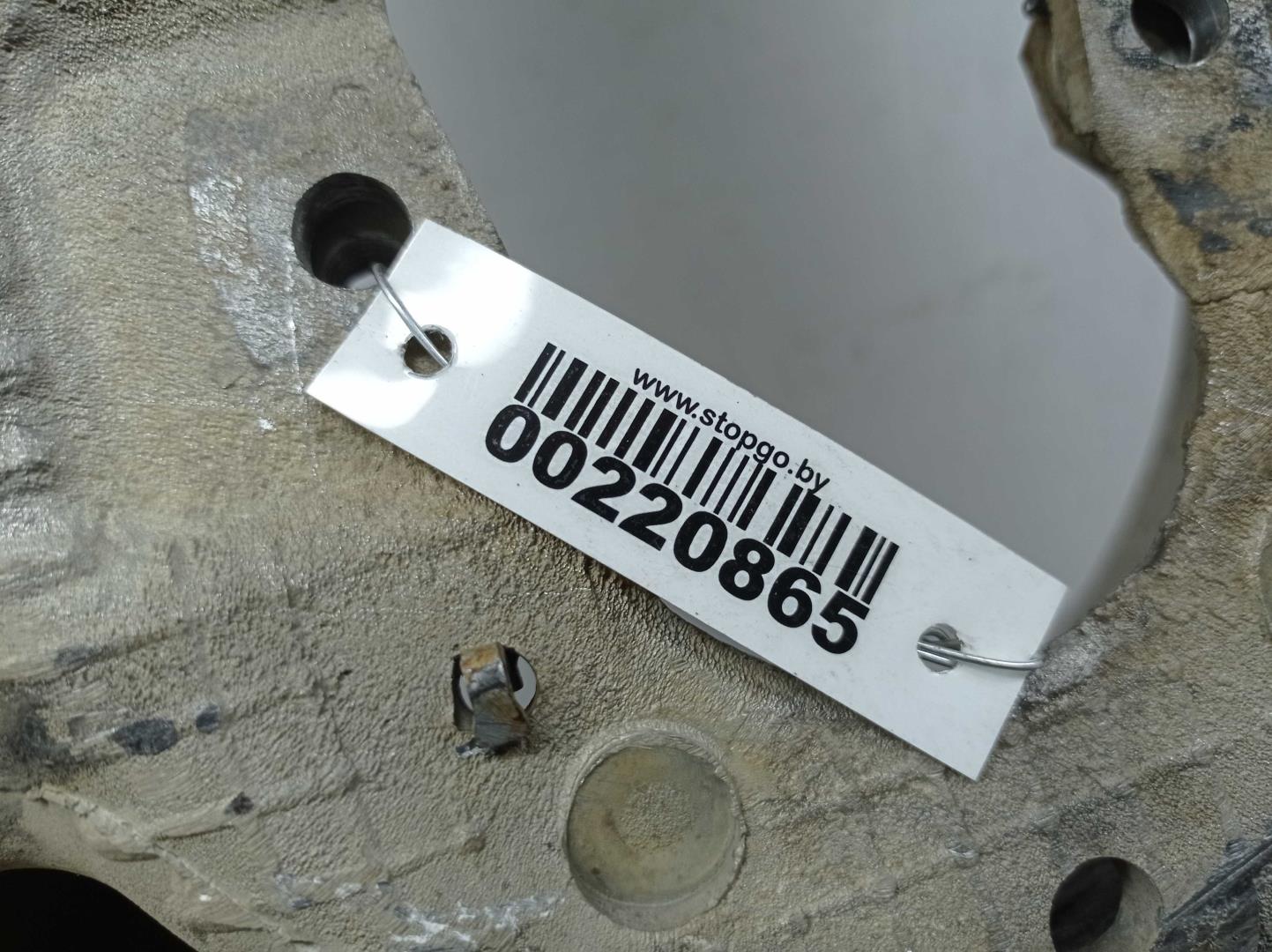 Рычаг передний нижний правый