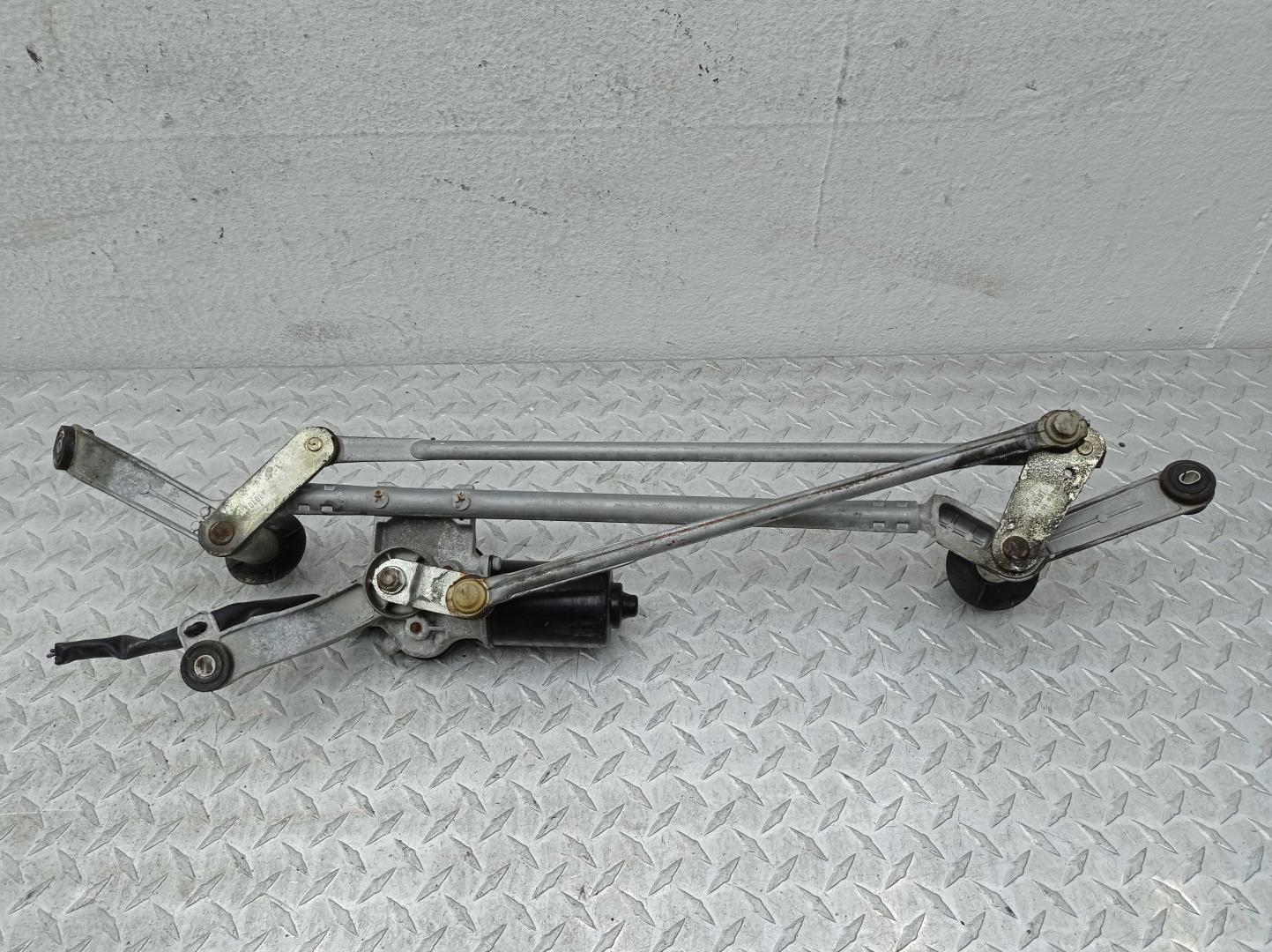 Трапеция стеклоочистителей