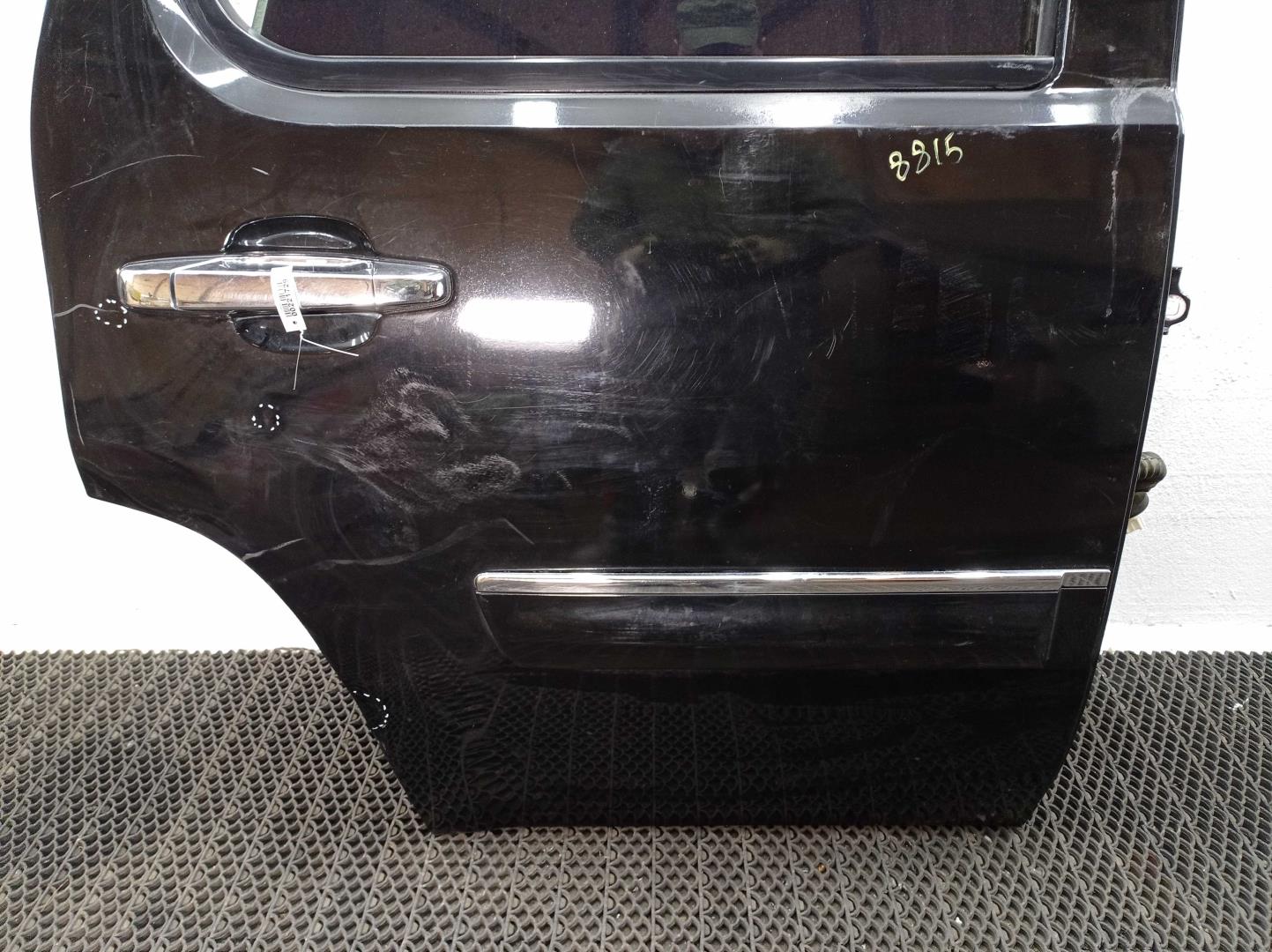 Замок двери задней правой