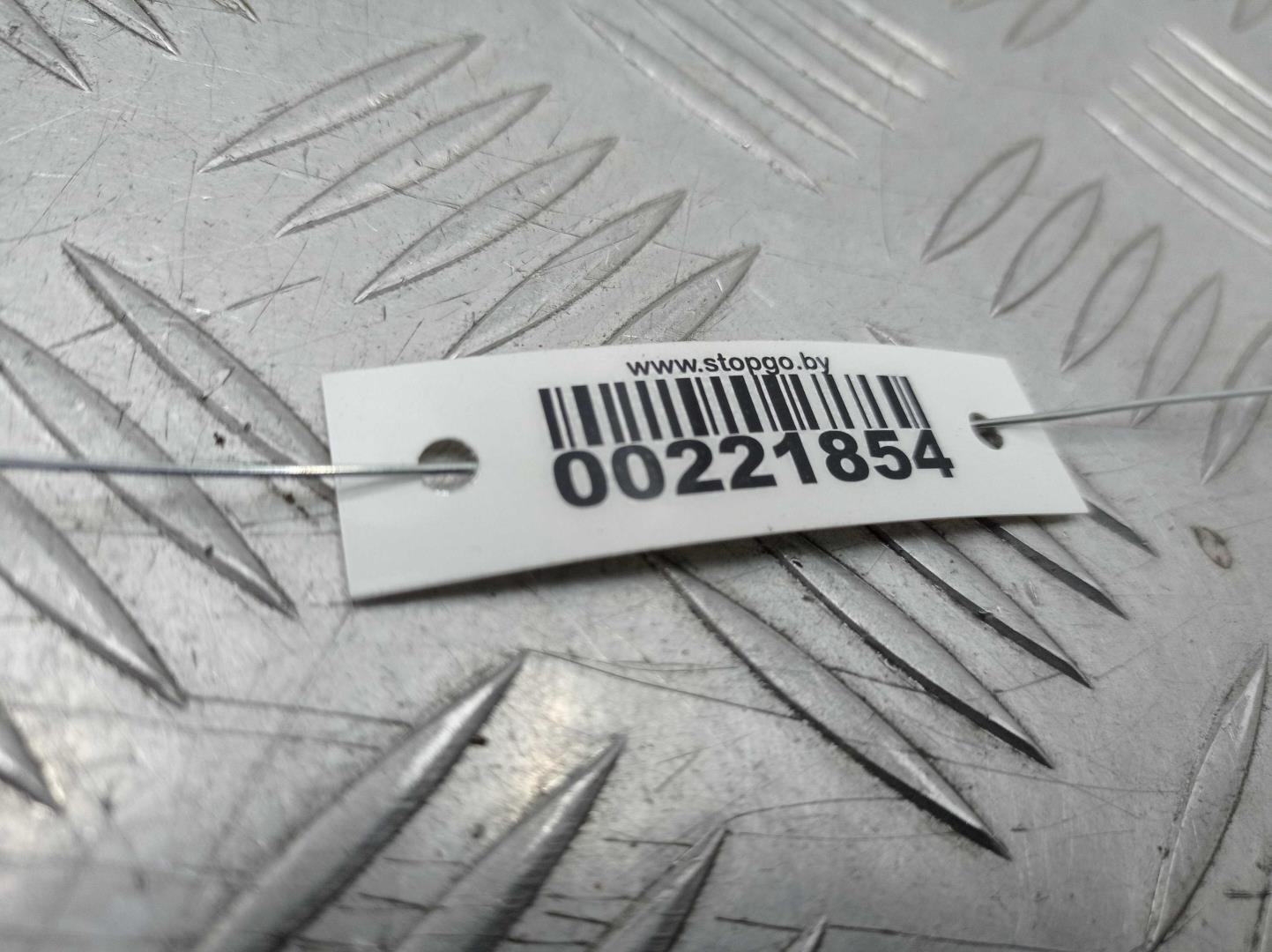 Петля капота левая