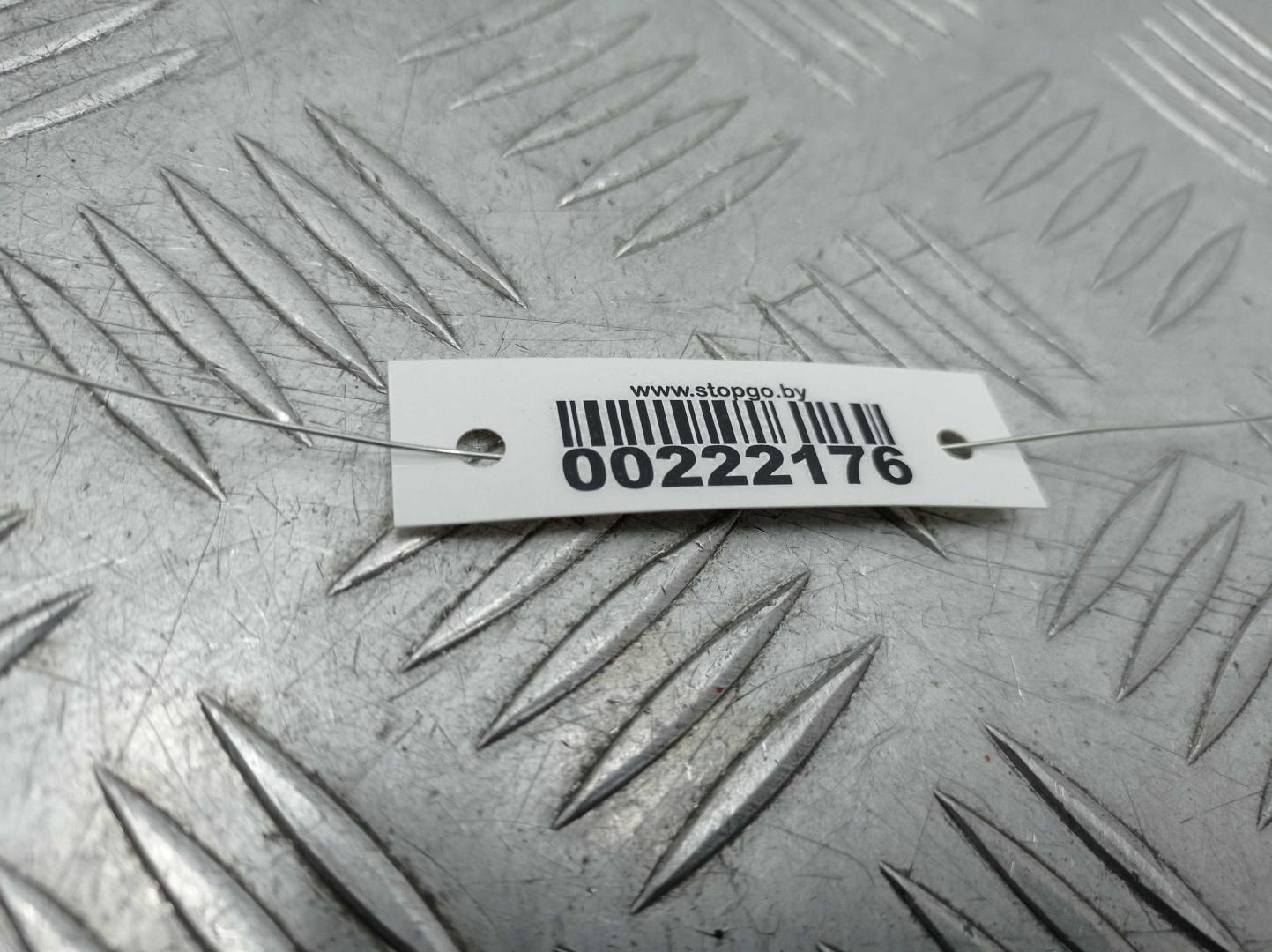 Петля двери