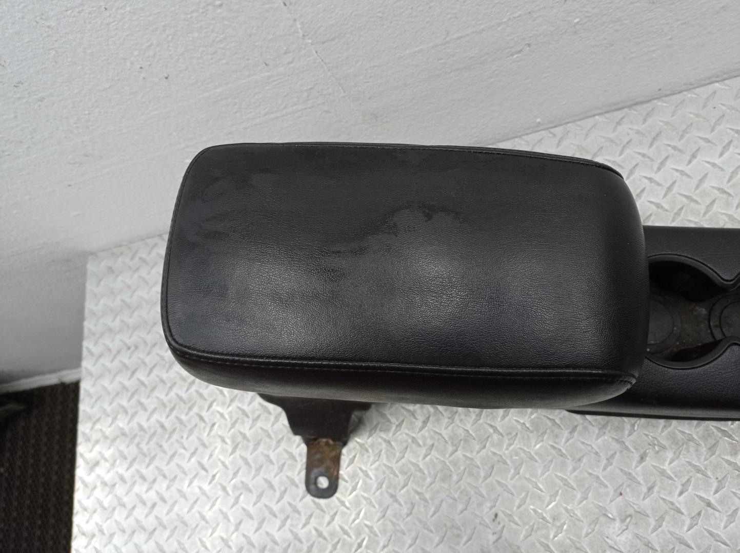 Подлокотник