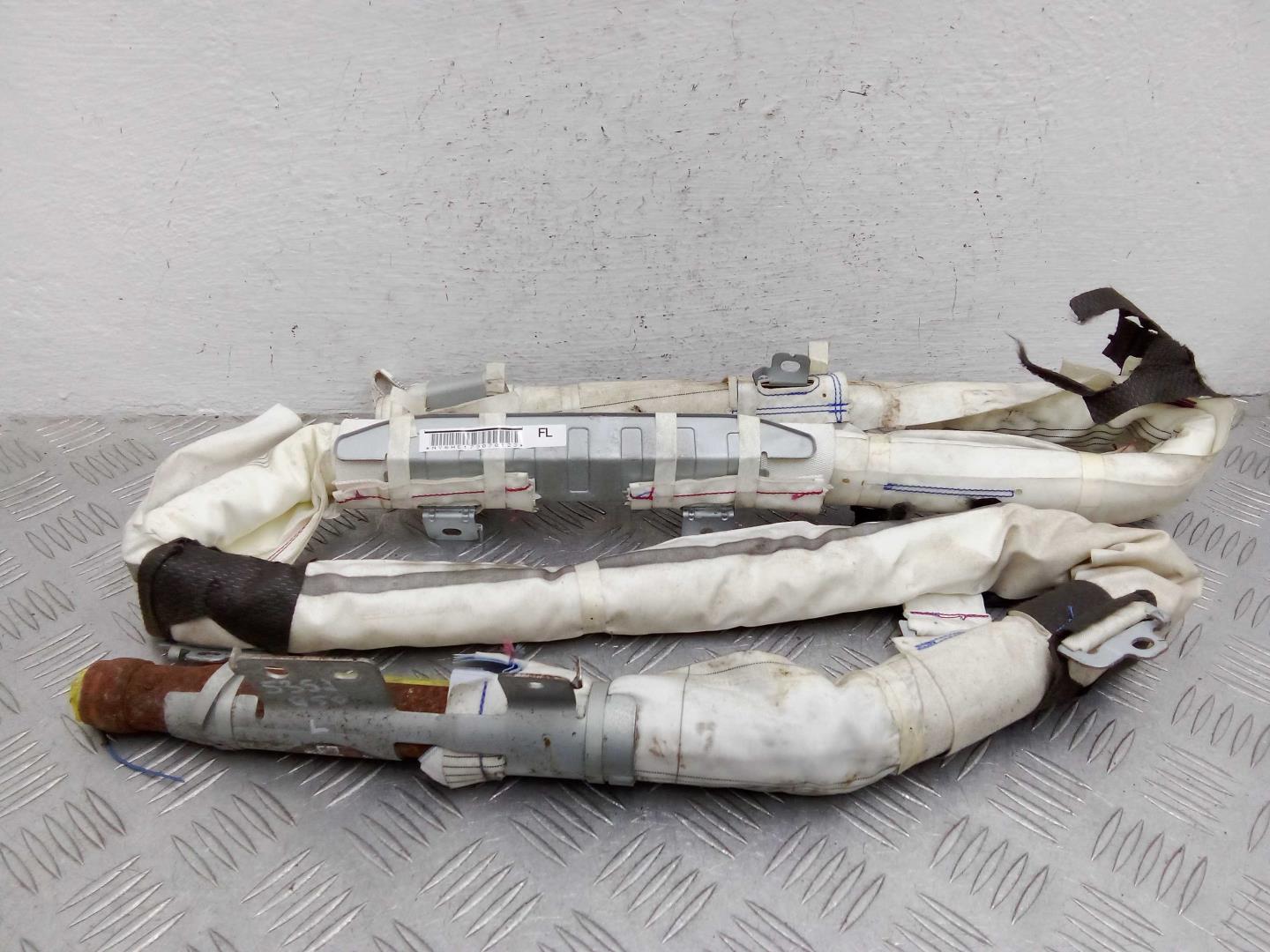 Подушка безопасности боковая (шторка)