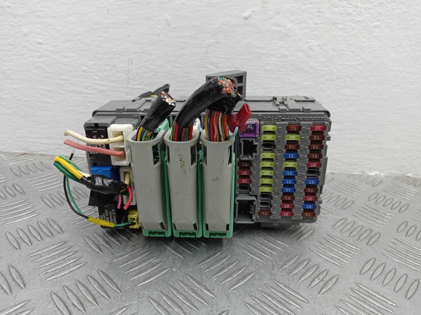 Блок предохранителей