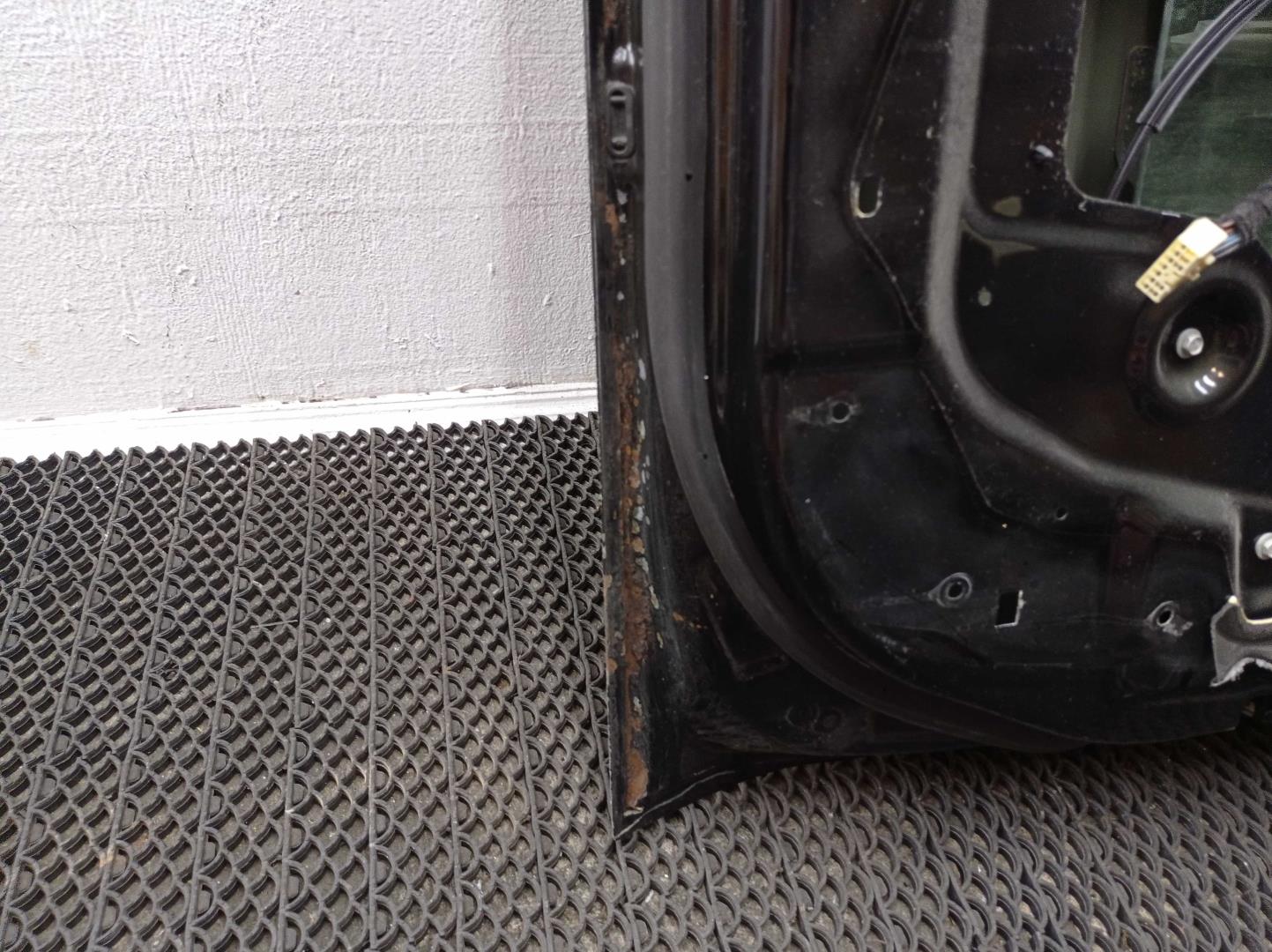 Ручка двери передней наружная правая