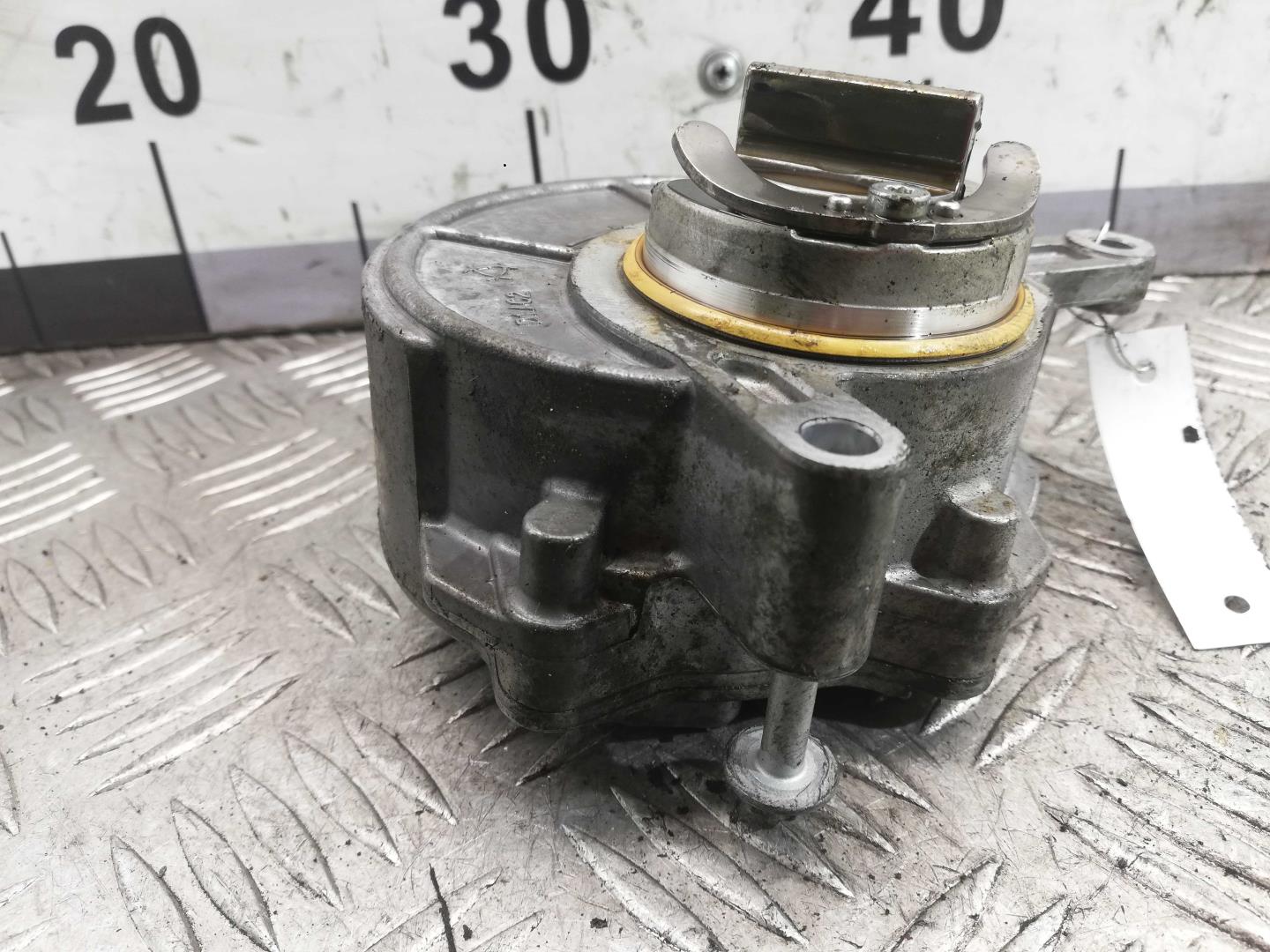 Насос вакуумный