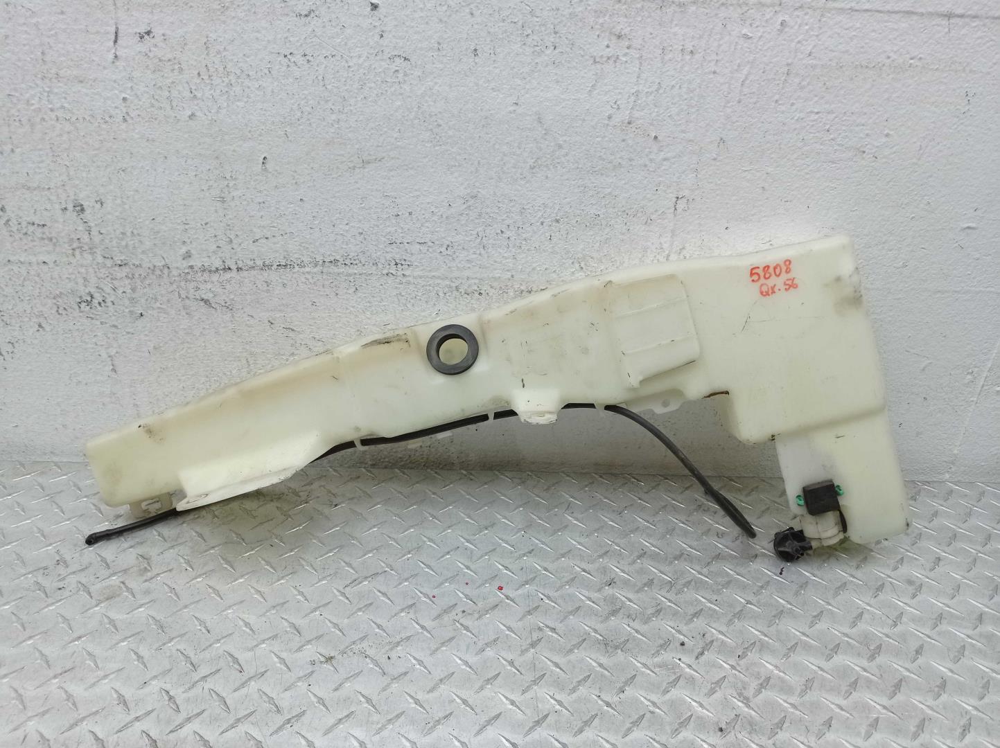 Бачок омывателя лобового стекла