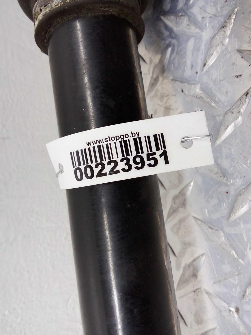 Полуось задняя левая