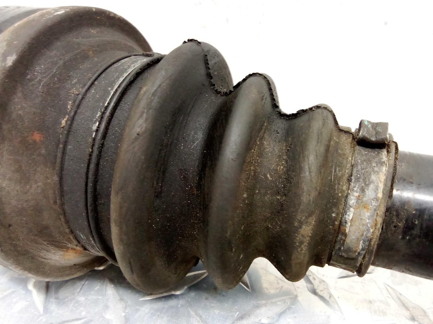 Полуось задняя левая