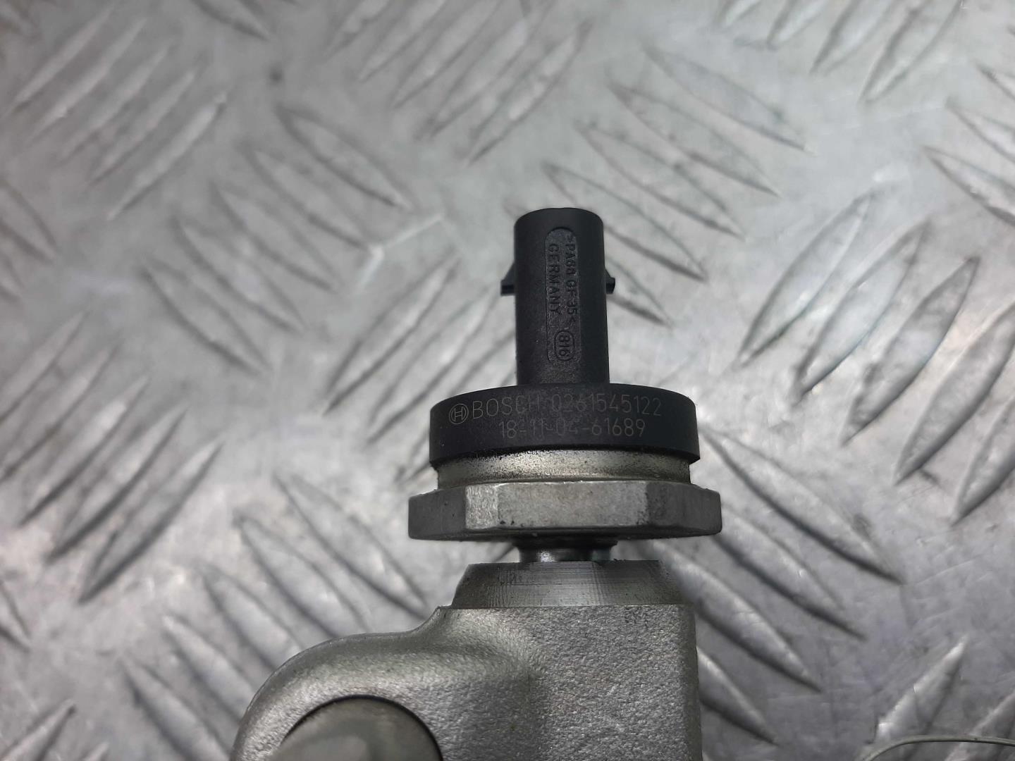 Рейка топливная (рампа)