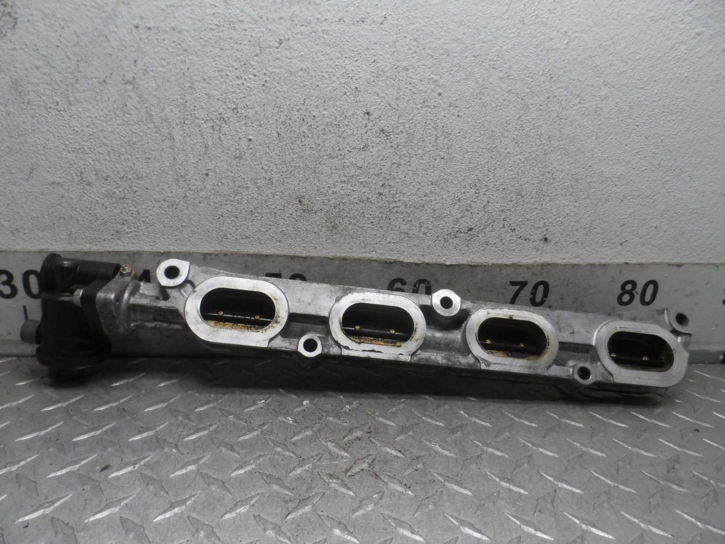 Коллектор впускной