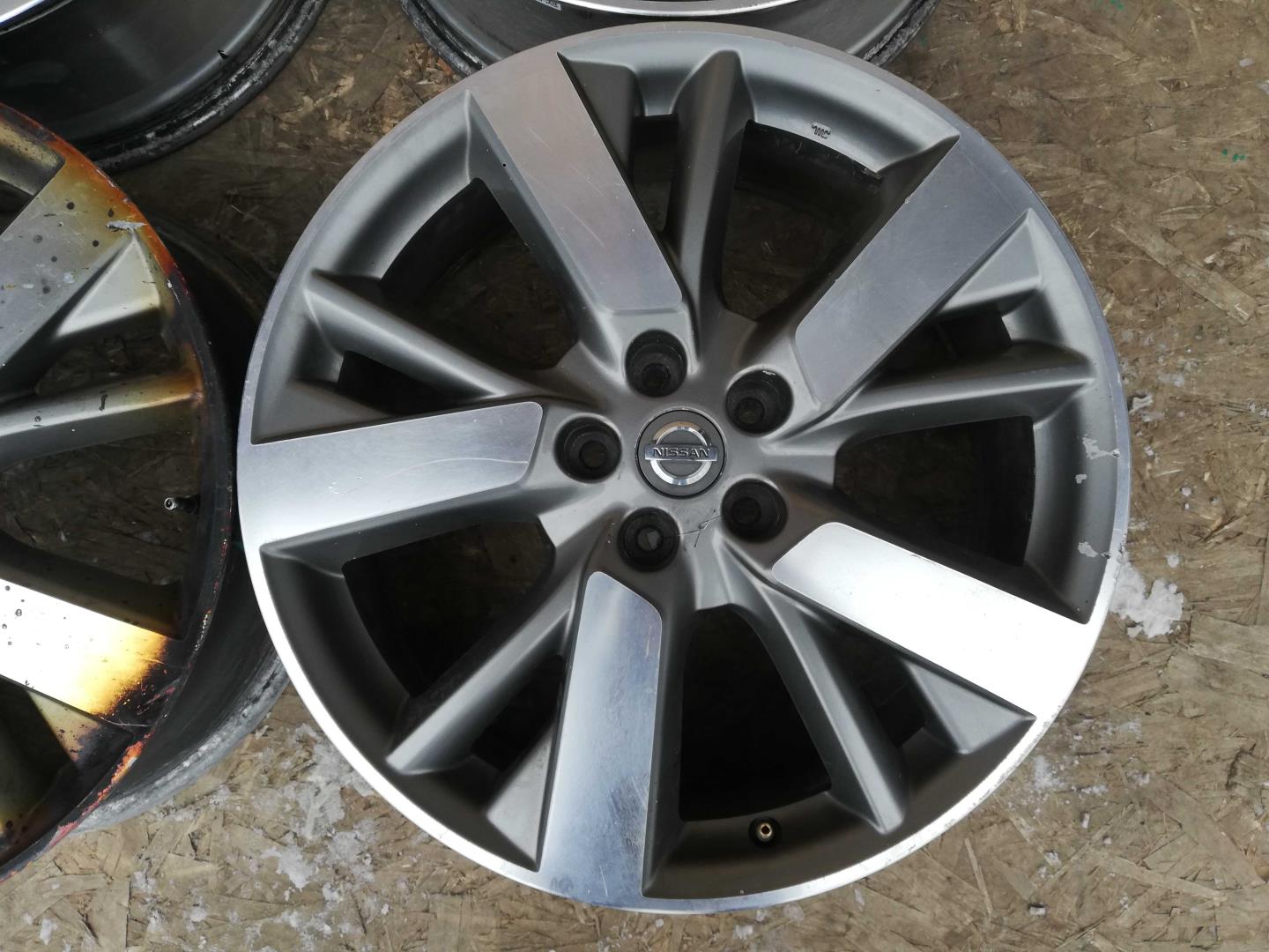 Диск колесный литой легкий сплав