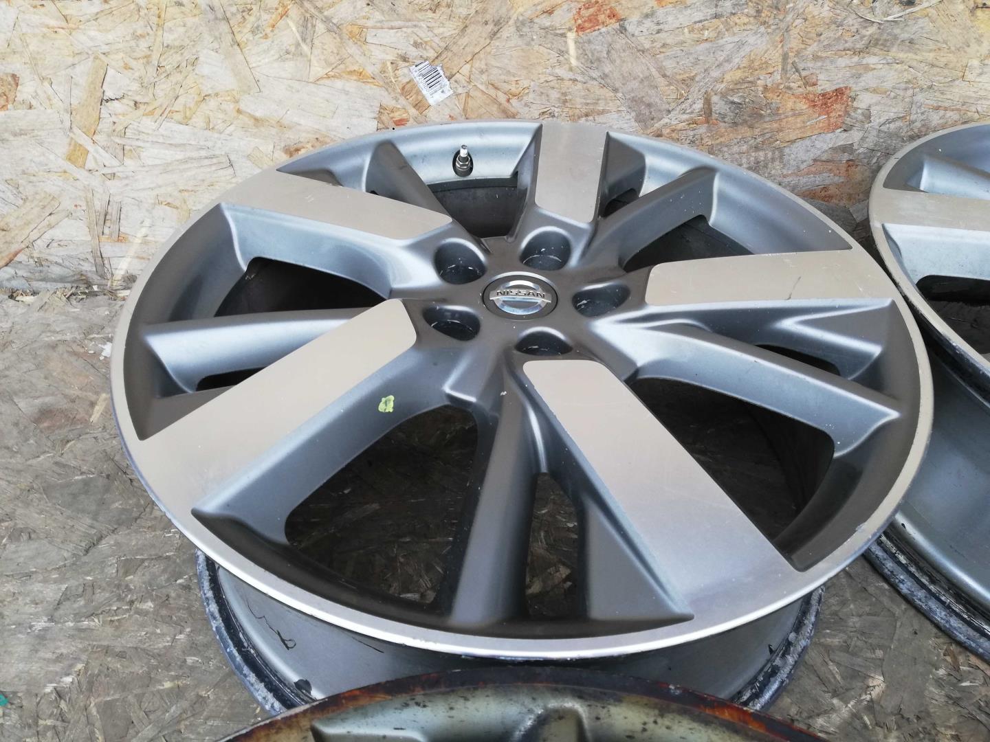 Диск колесный литой легкий сплав