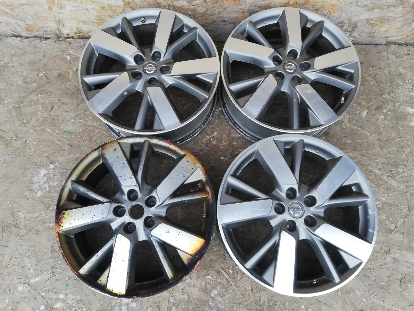 Диск колесный литой легкий сплав