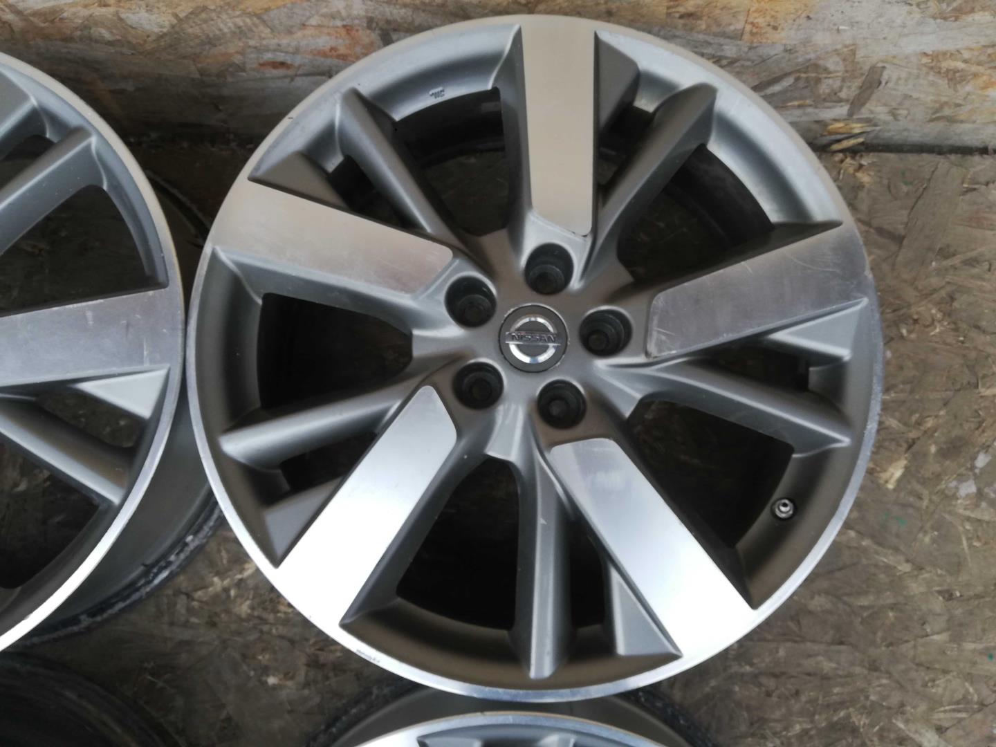 Диск колесный литой легкий сплав