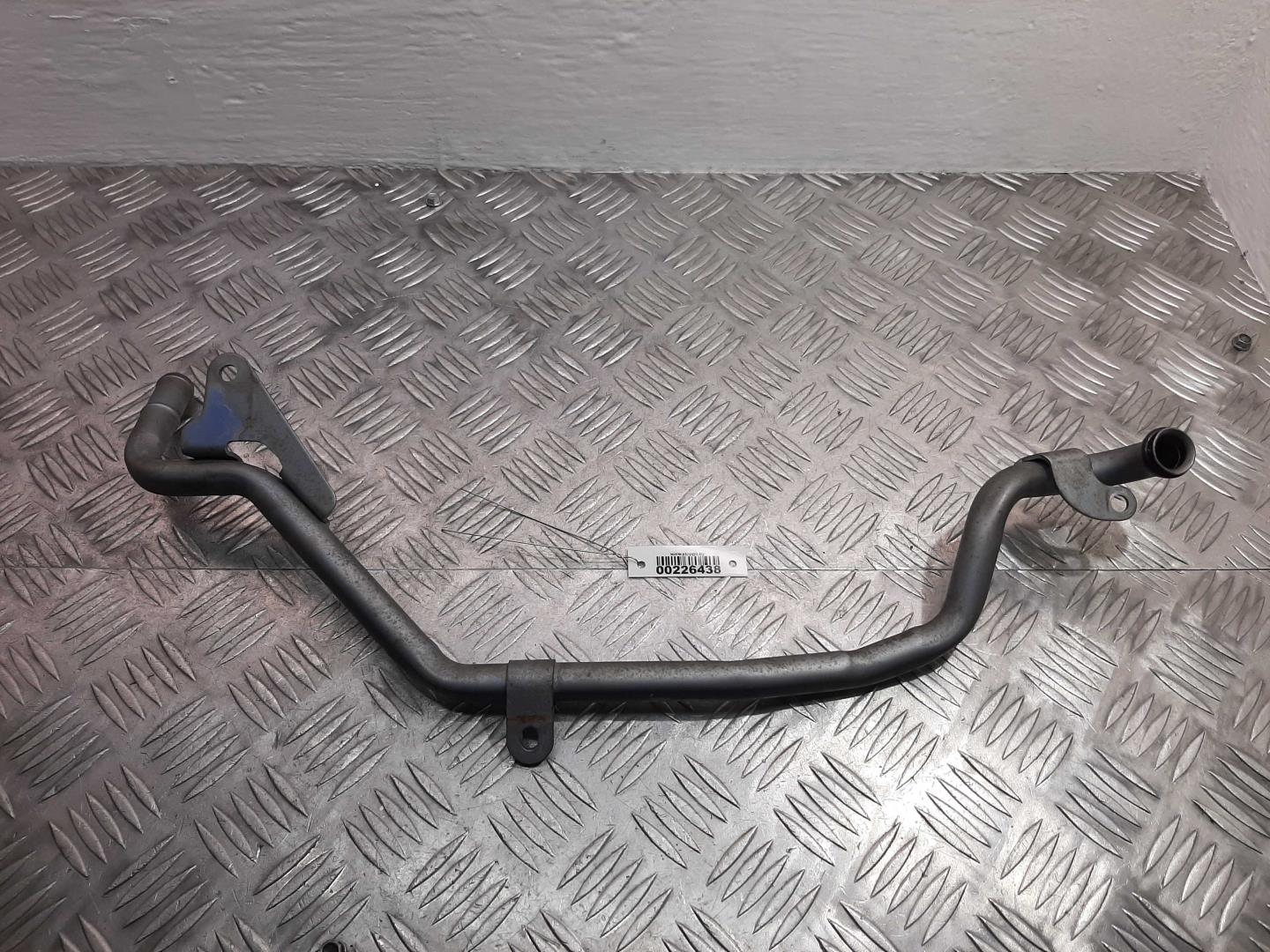 Трубка системы охлаждения