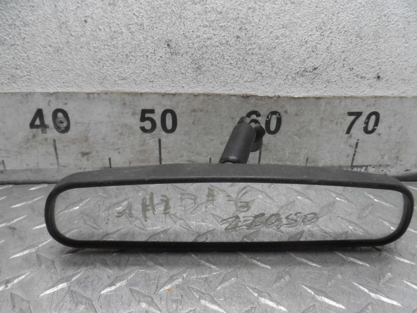 Зеркало заднего вида