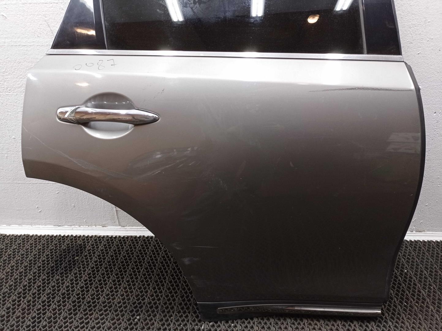 Замок двери задней правой