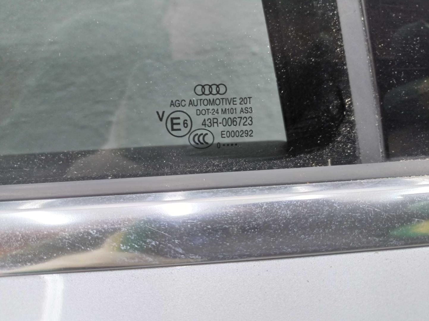 Замок двери задней правой