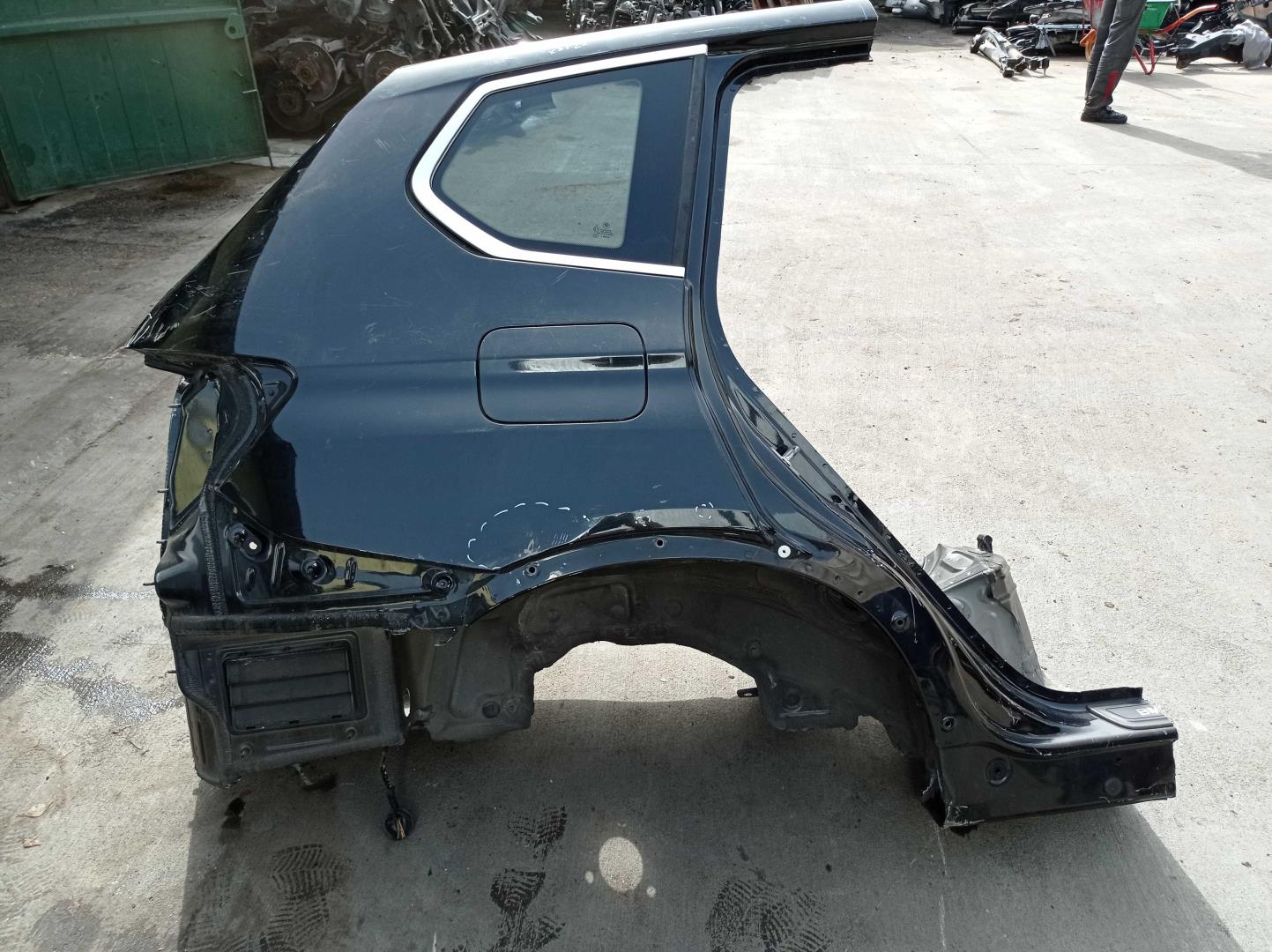 Стекло кузовное глухое правое