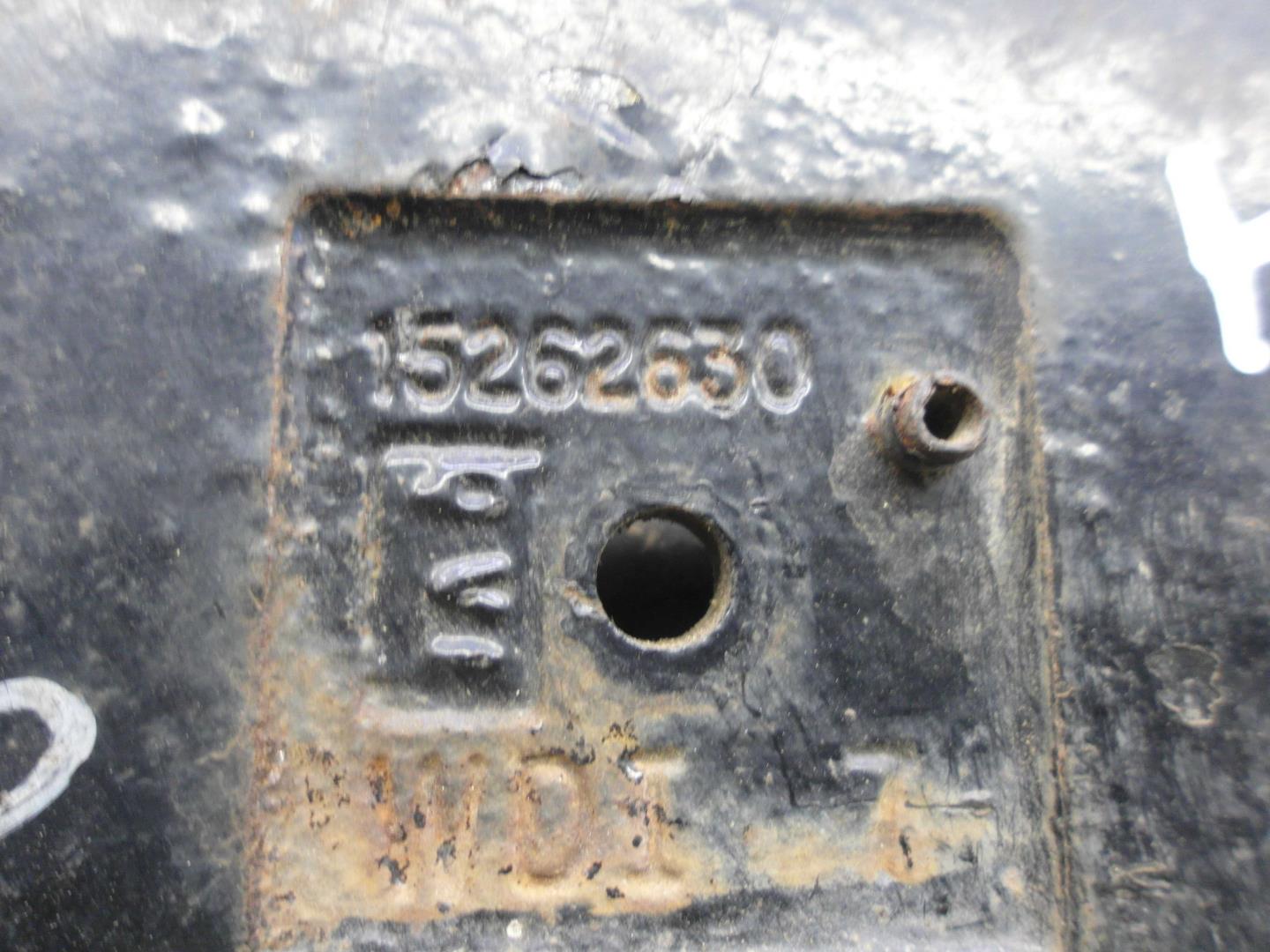 Крюк буксировочный