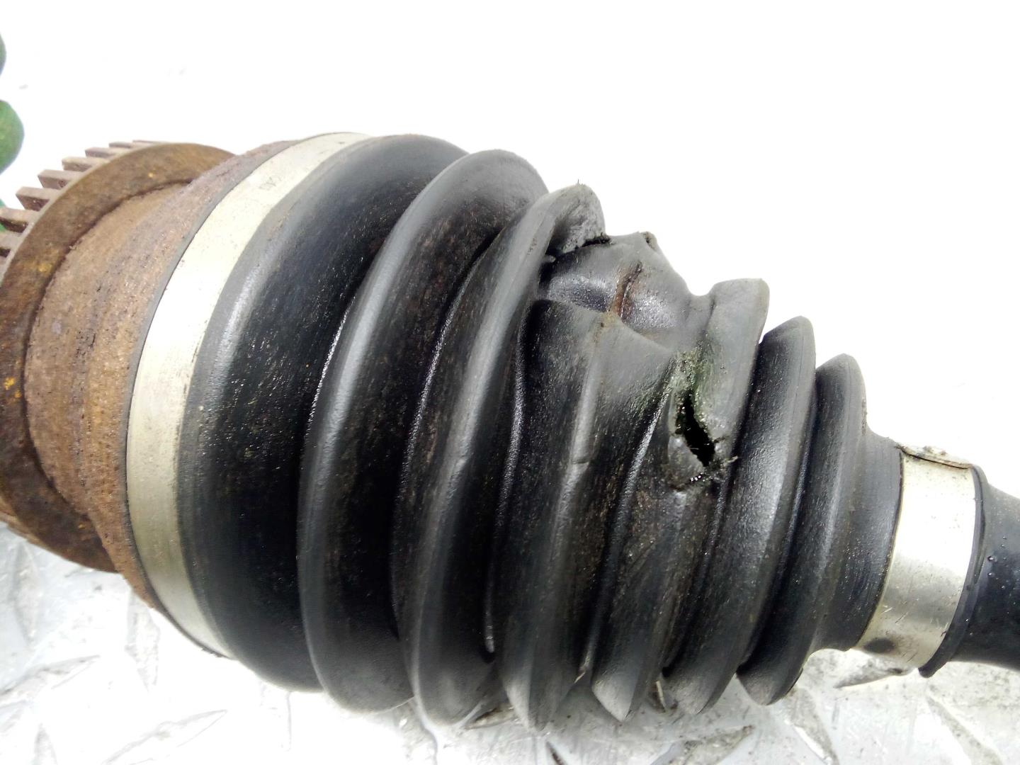 Полуось передняя левая