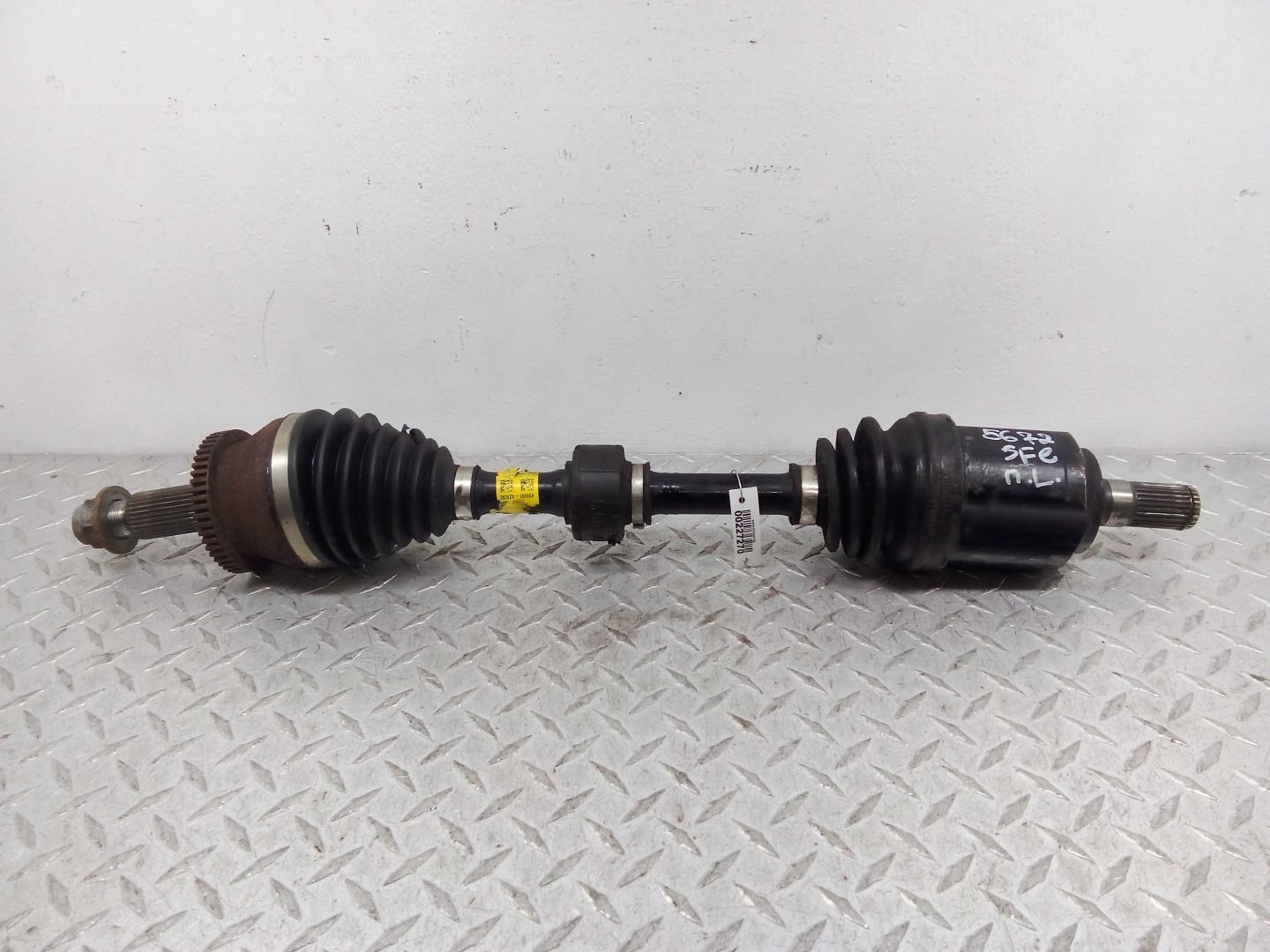 Полуось передняя левая