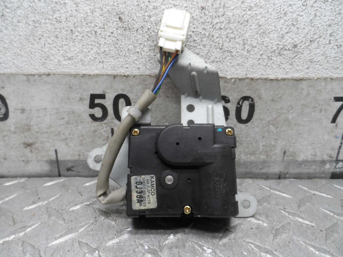 Моторчик заслонки печки