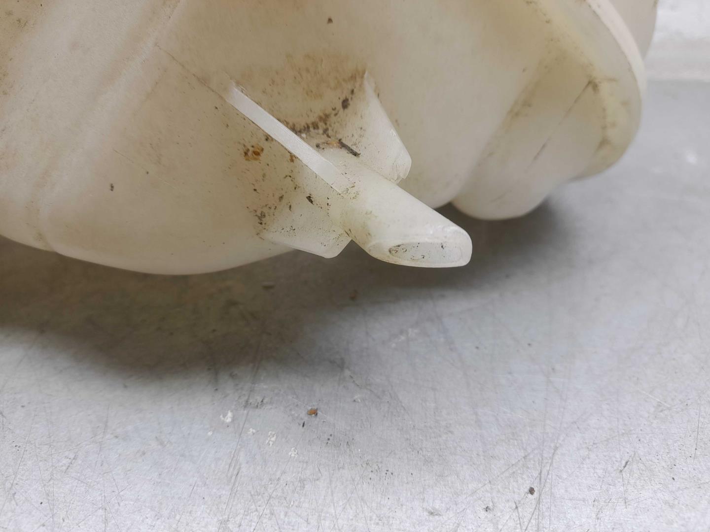 Бачок расширительный