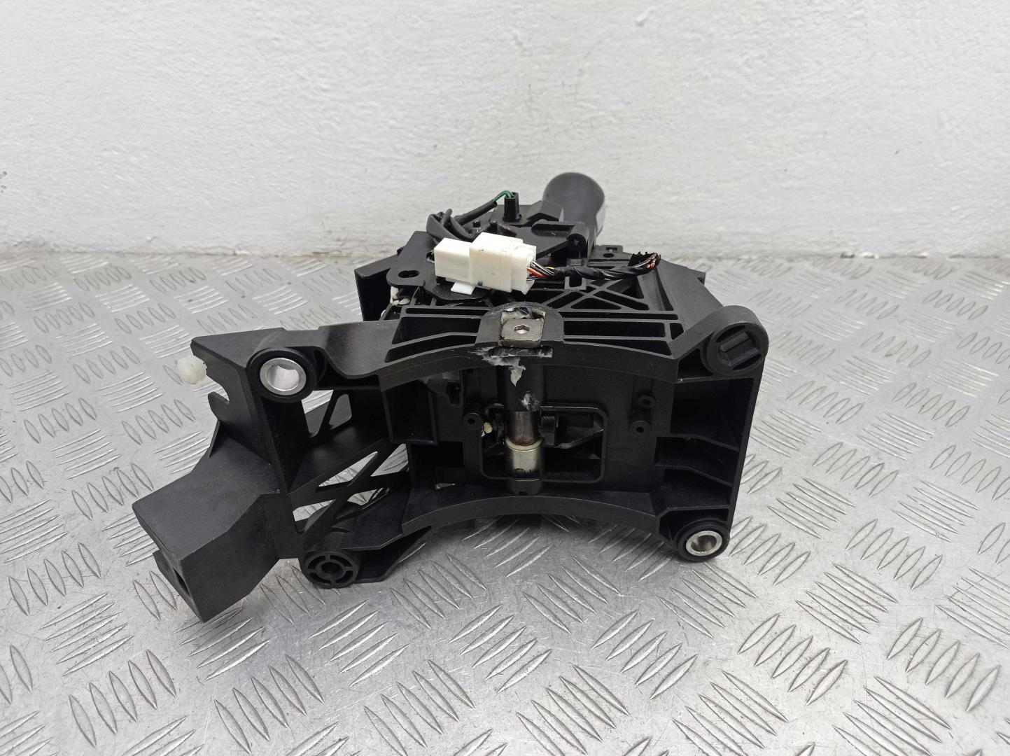 Кулиса МКПП / АКПП