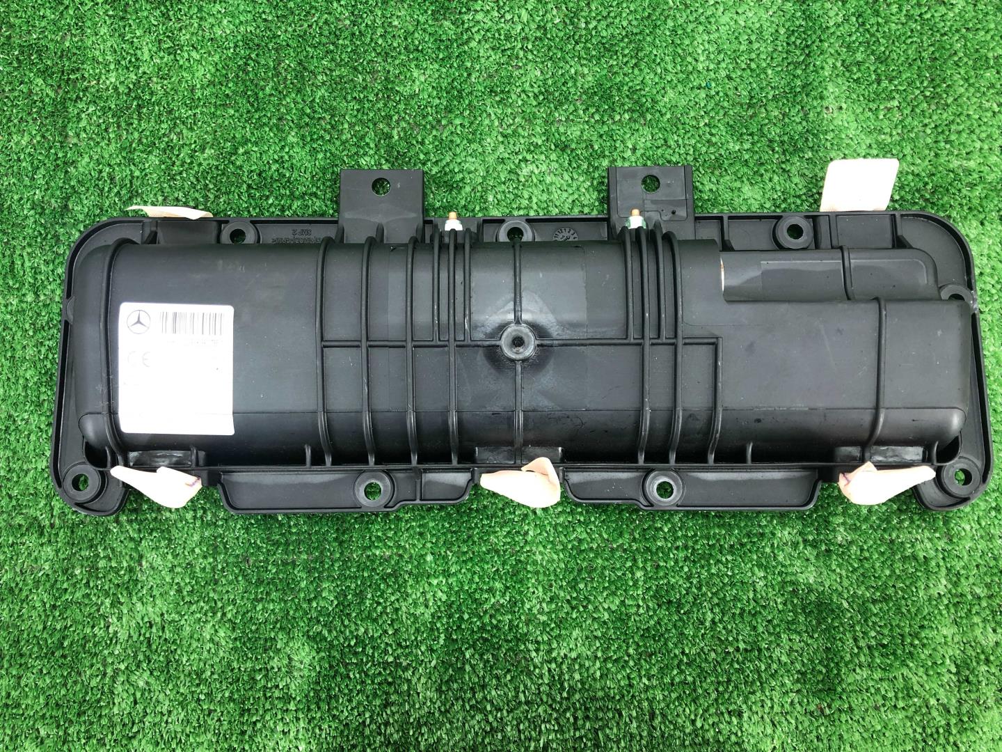 Подушка безопасности нижняя (для колен)