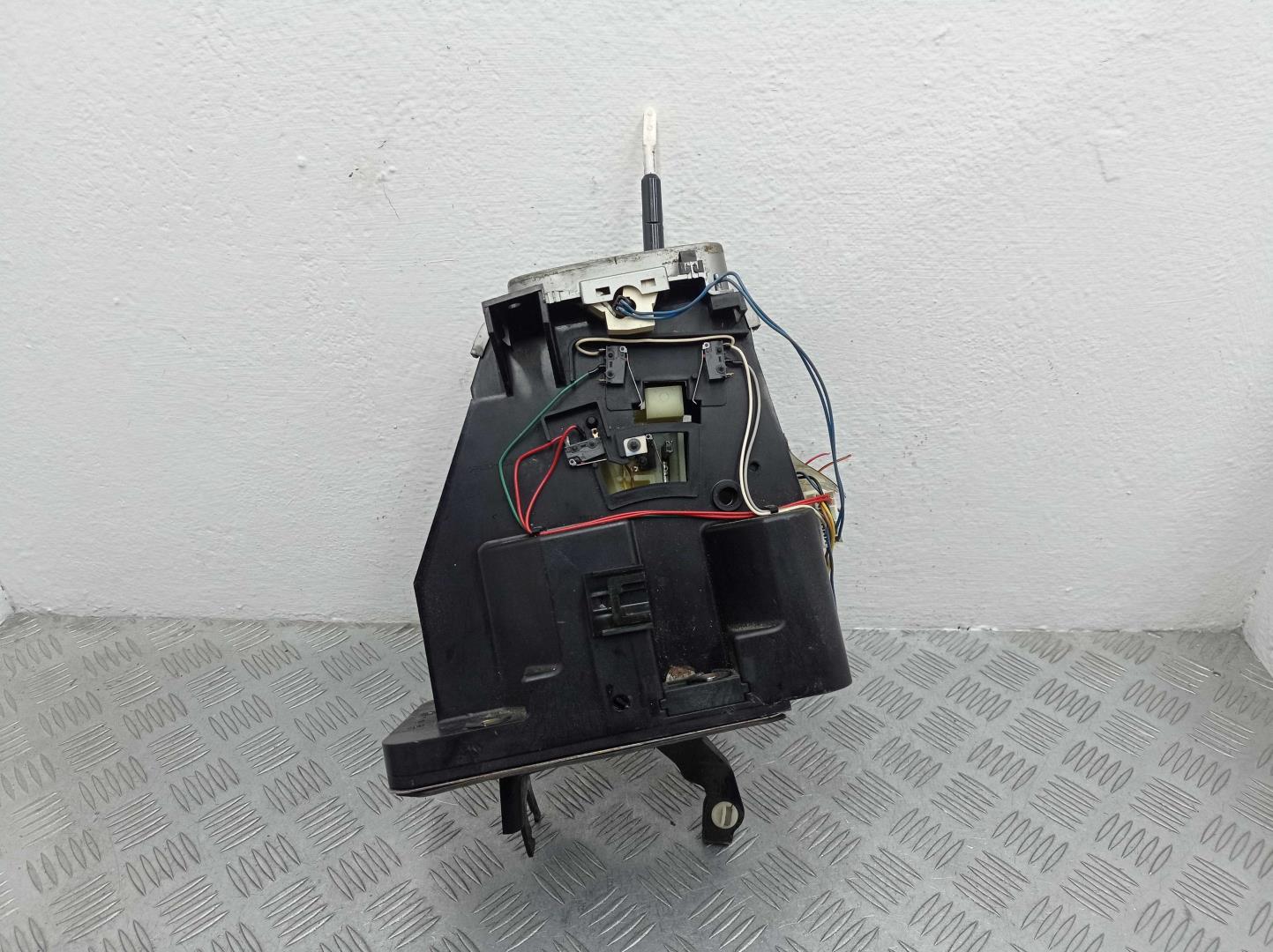 Кулиса МКПП / АКПП