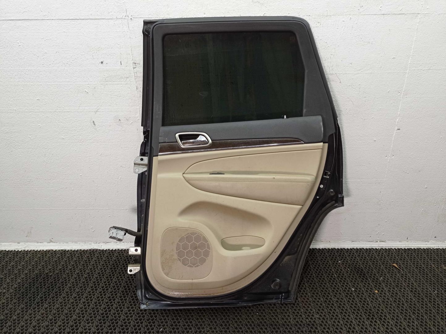 Замок двери задней правой