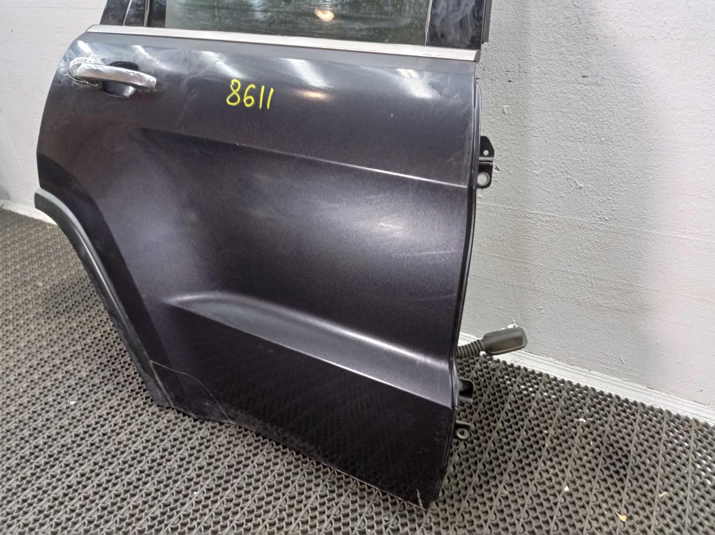 Замок двери задней правой