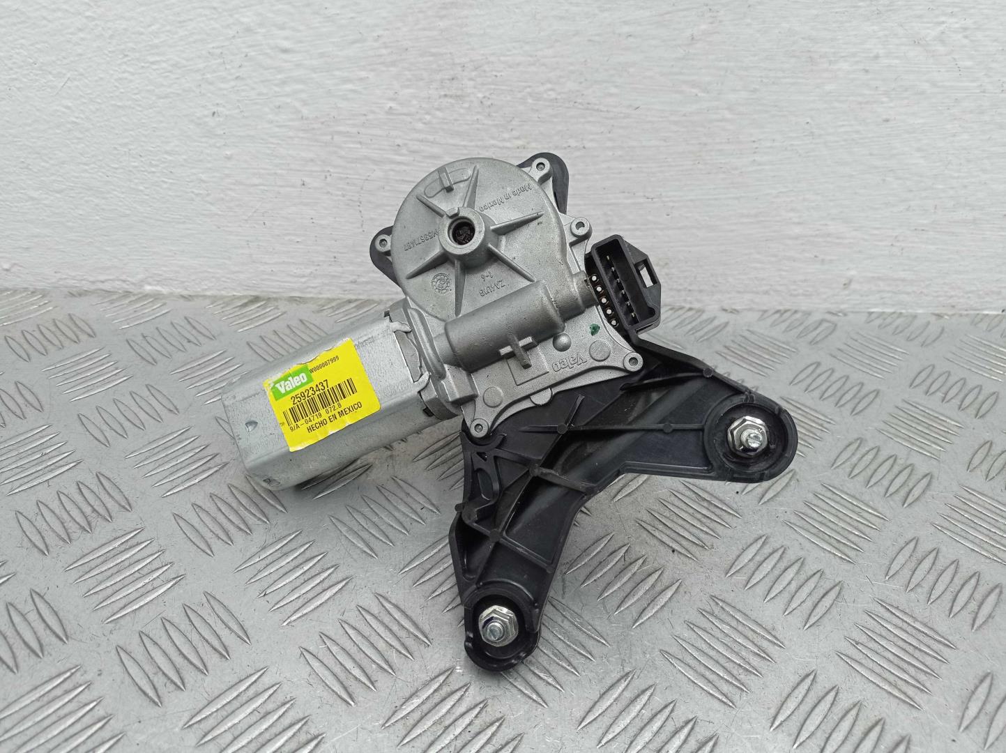 Моторчик стеклоочистителя задний