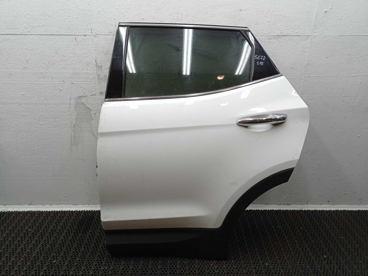 Замок двери задней левой