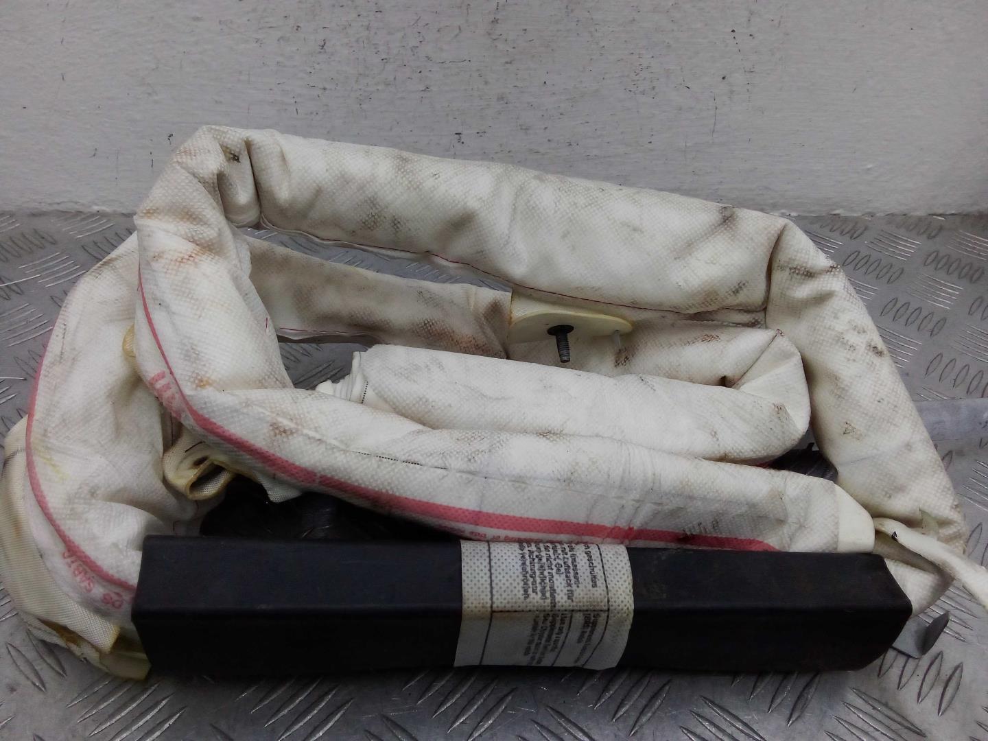 Подушка безопасности боковая (шторка)