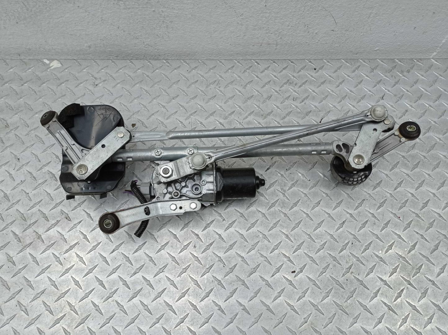 Трапеция стеклоочистителей