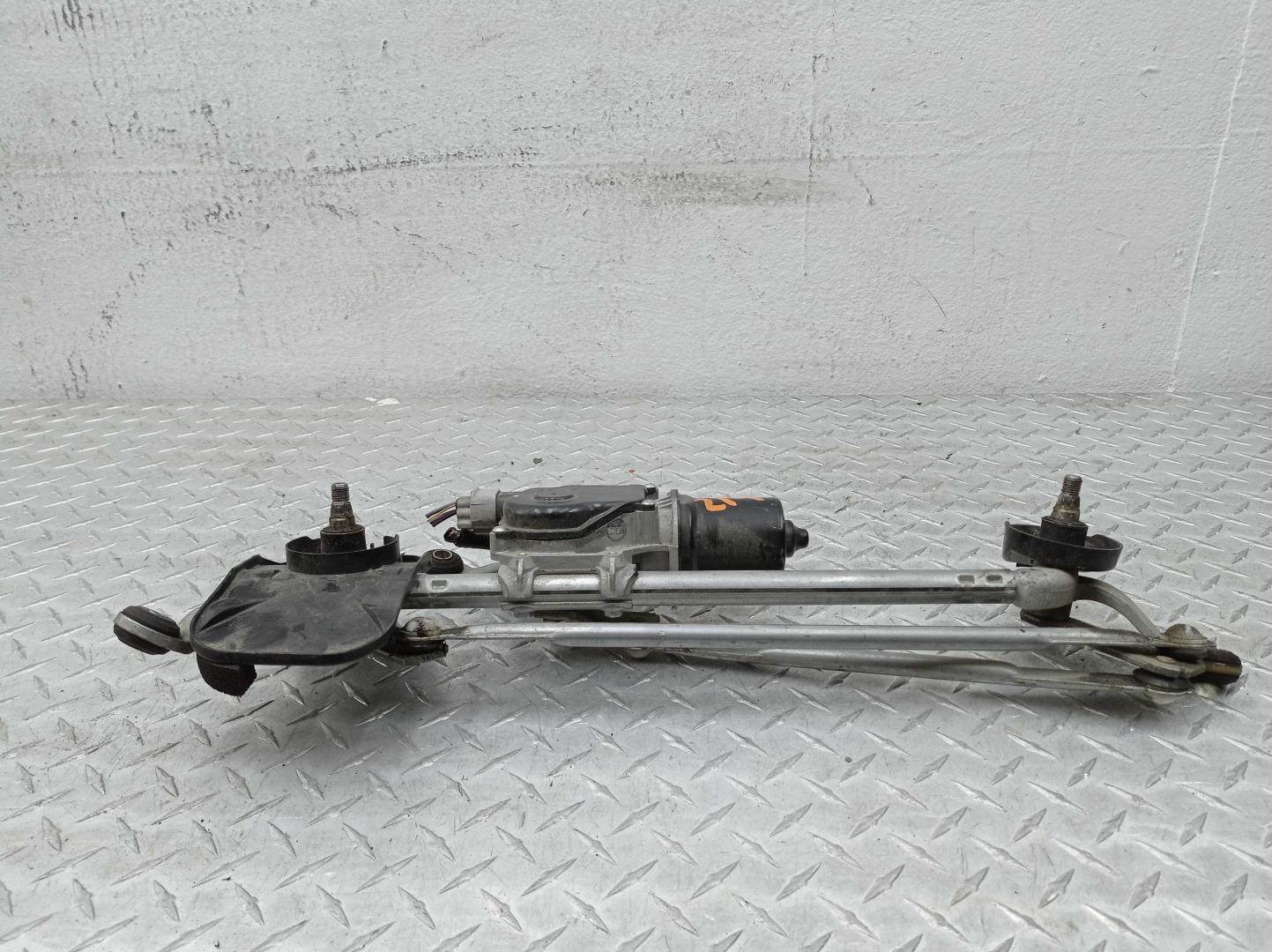 Трапеция стеклоочистителей