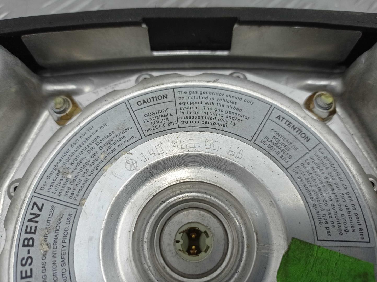 Подушка безопасности в рулевое колесо