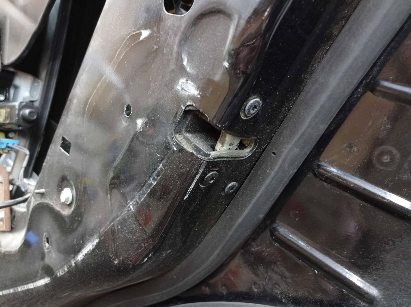 Ограничитель двери