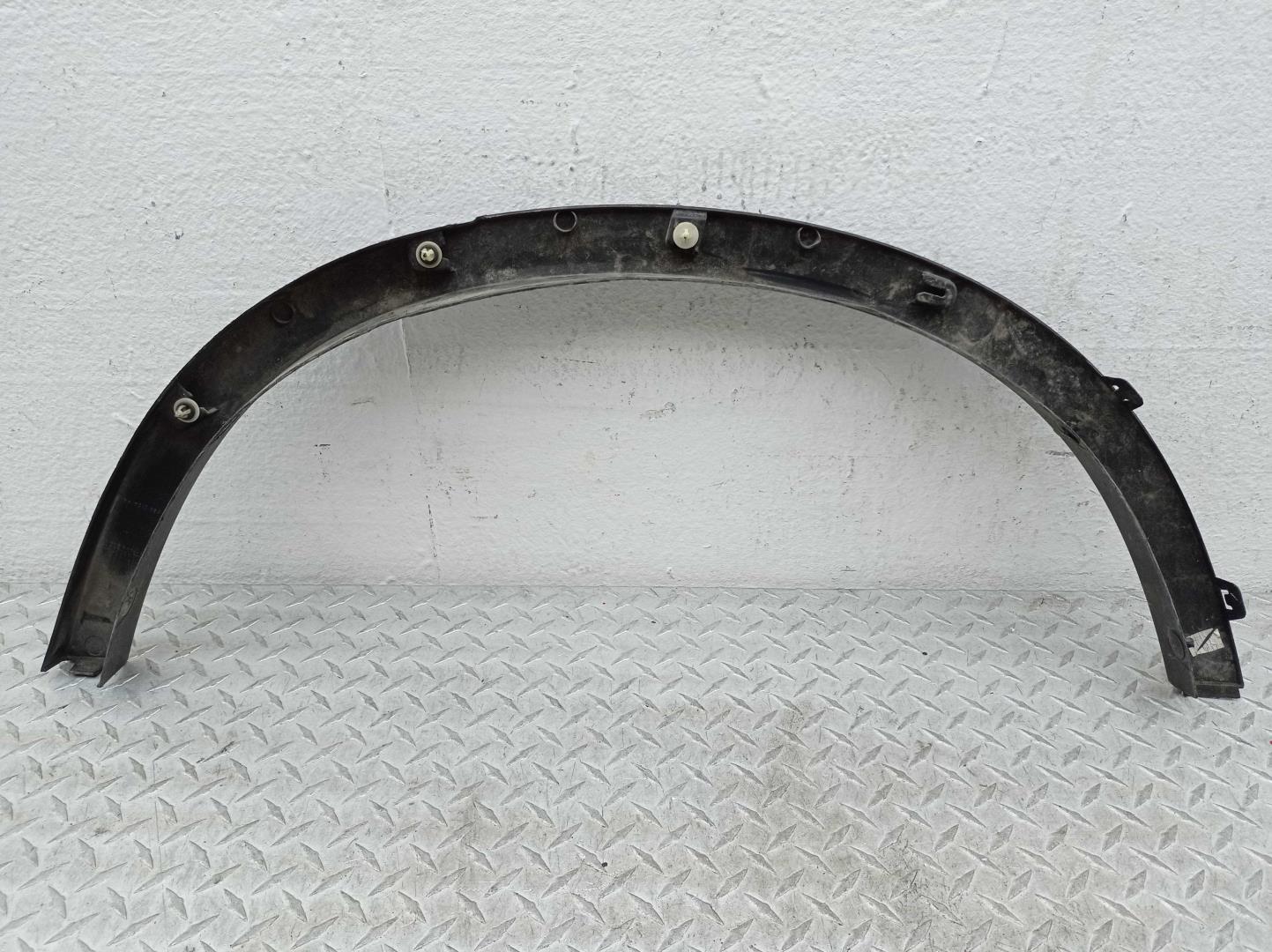 Накладка заднего крыла правого