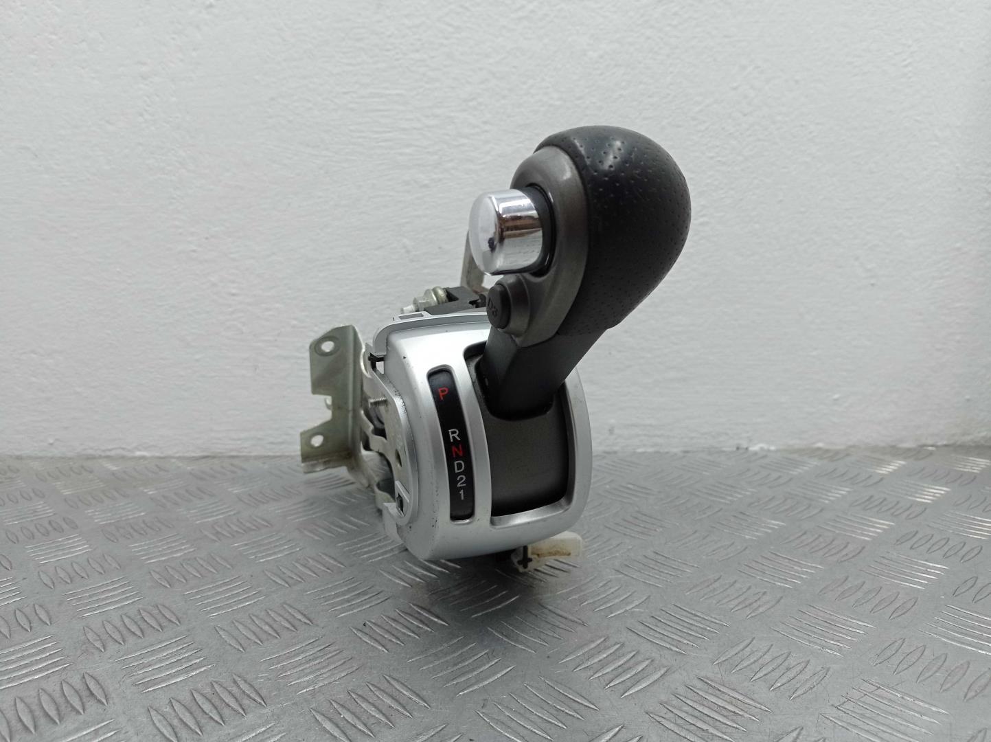 Кулиса МКПП / АКПП