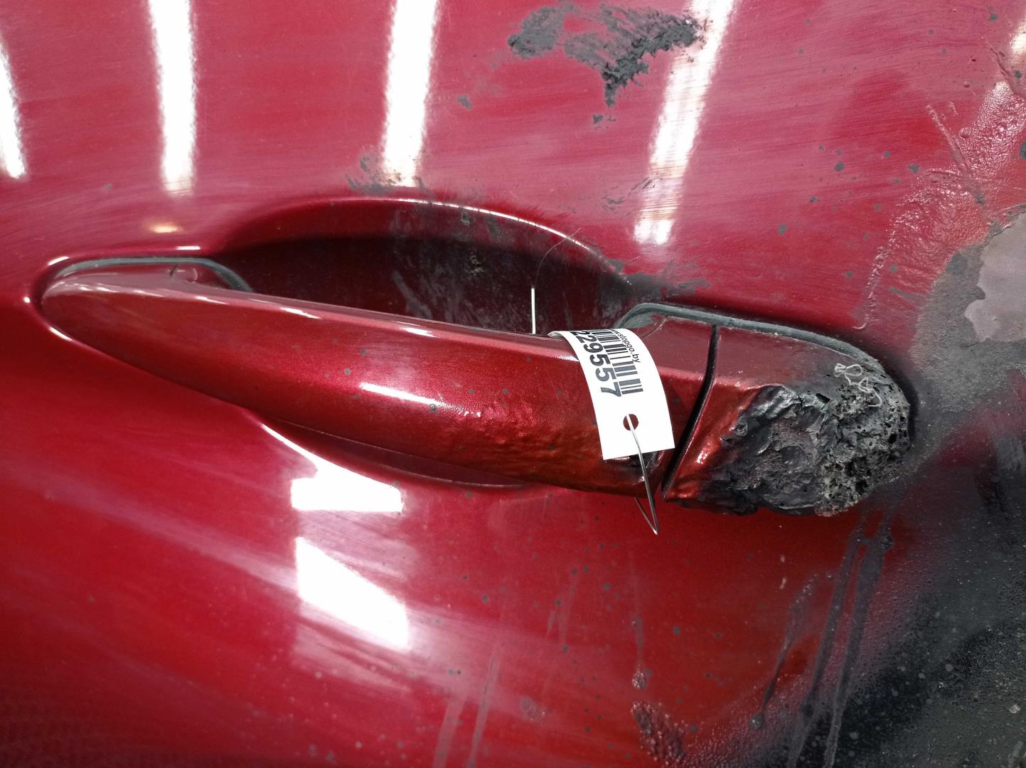 Стекло двери задней левой