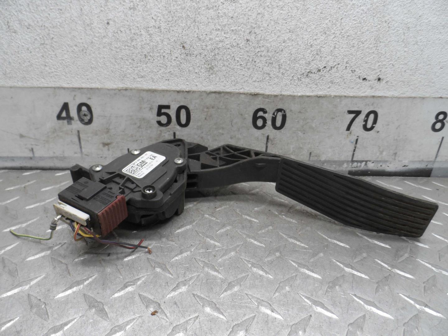 Педаль газа