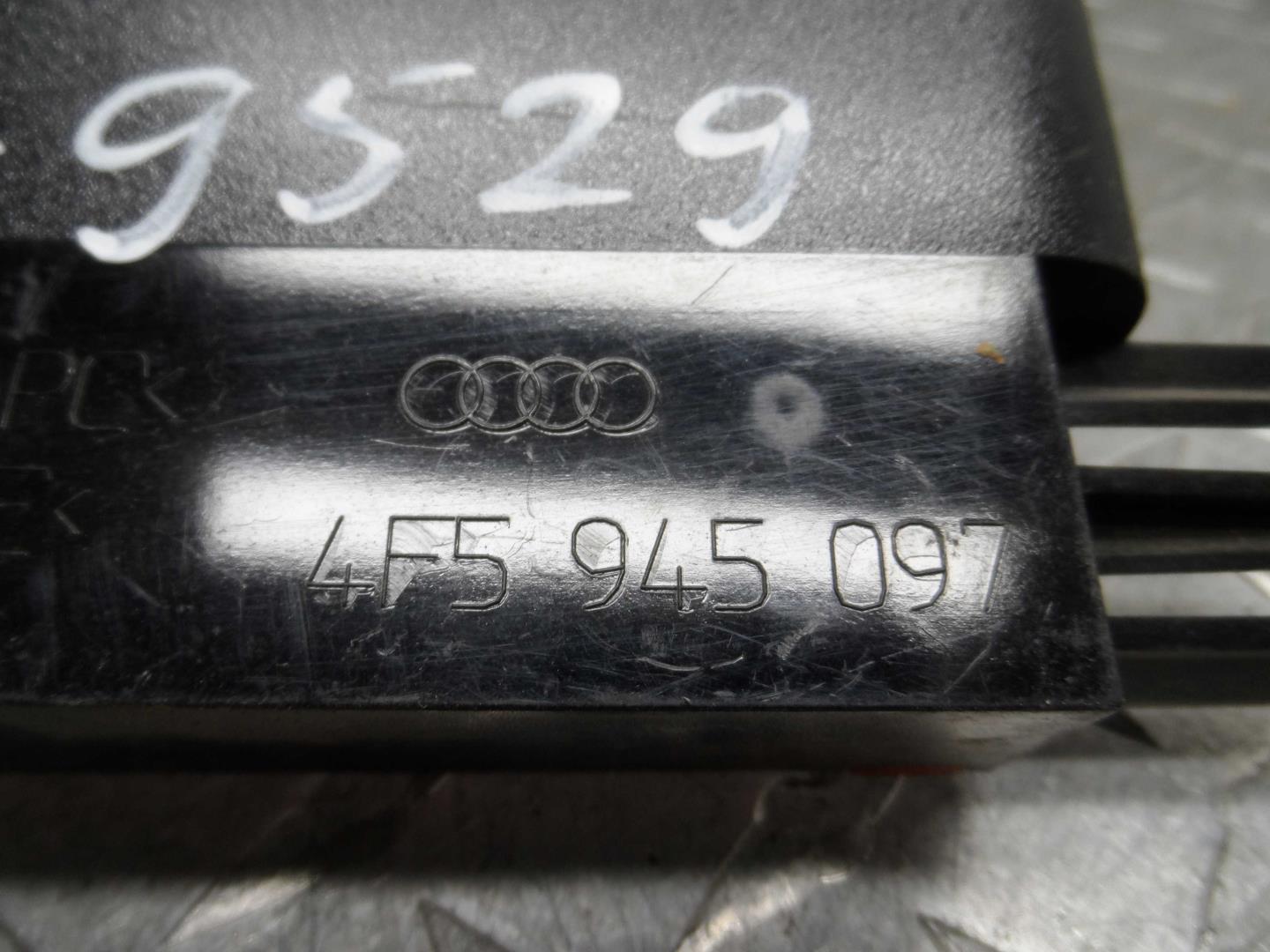 Фонарь задний (стоп сигнал)