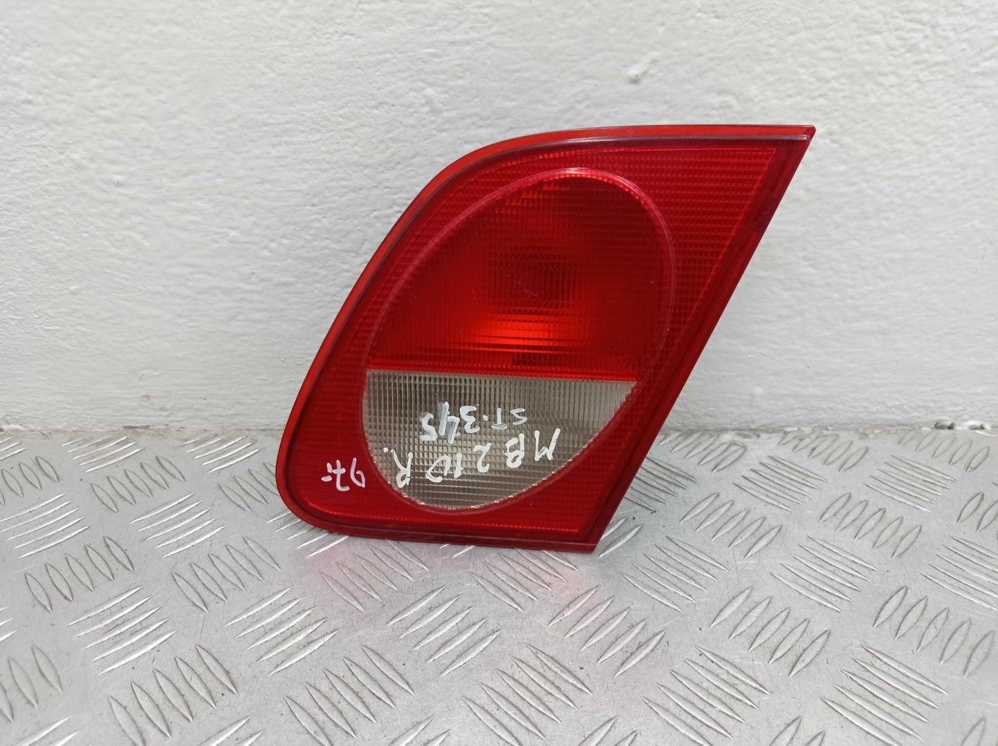 Фонарь задний внутренний правый