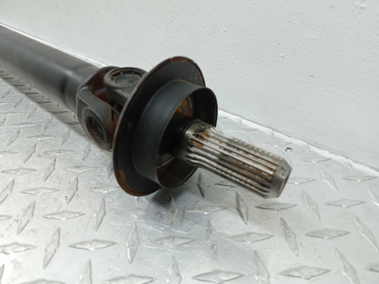 Вал карданный передний