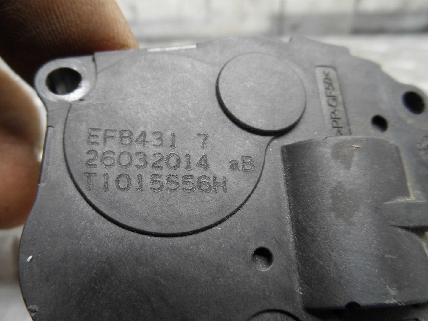 Моторчик заслонки печки