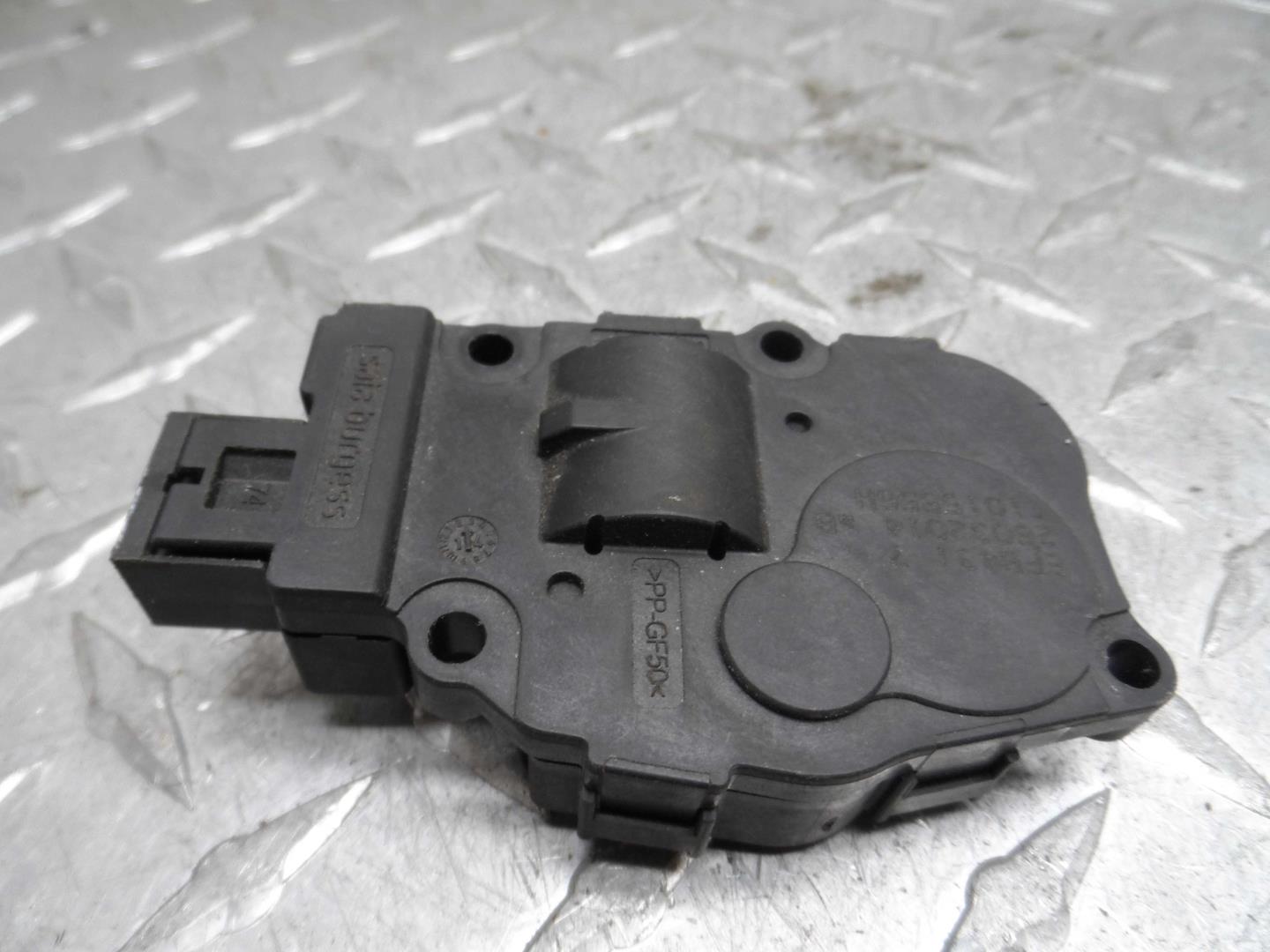 Моторчик заслонки печки